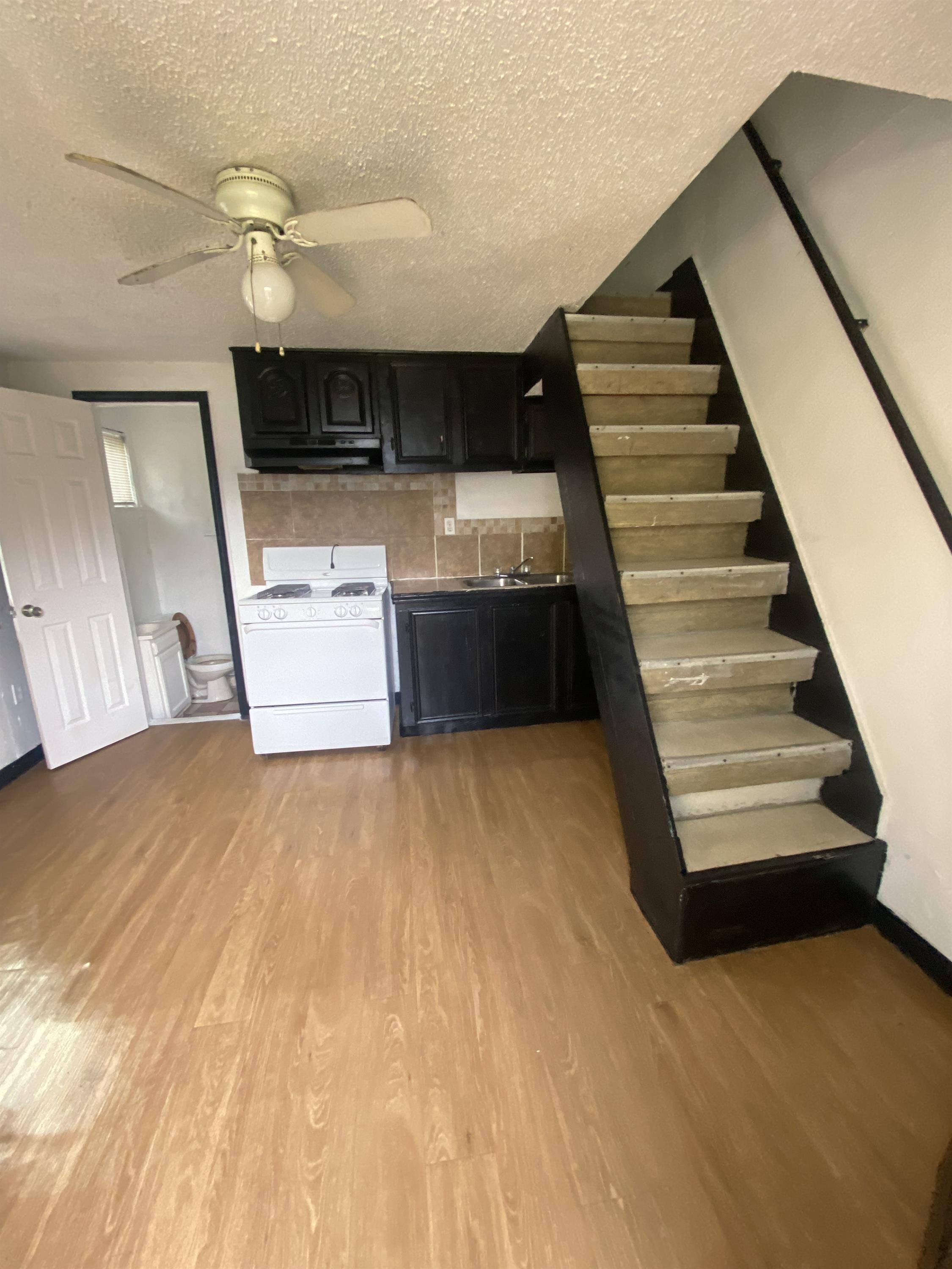 605 GAZIN ST #1