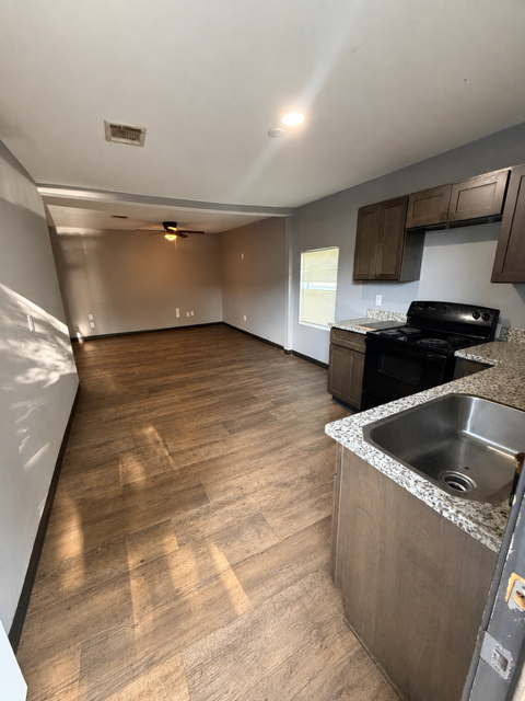 5414 Pardee Street - A