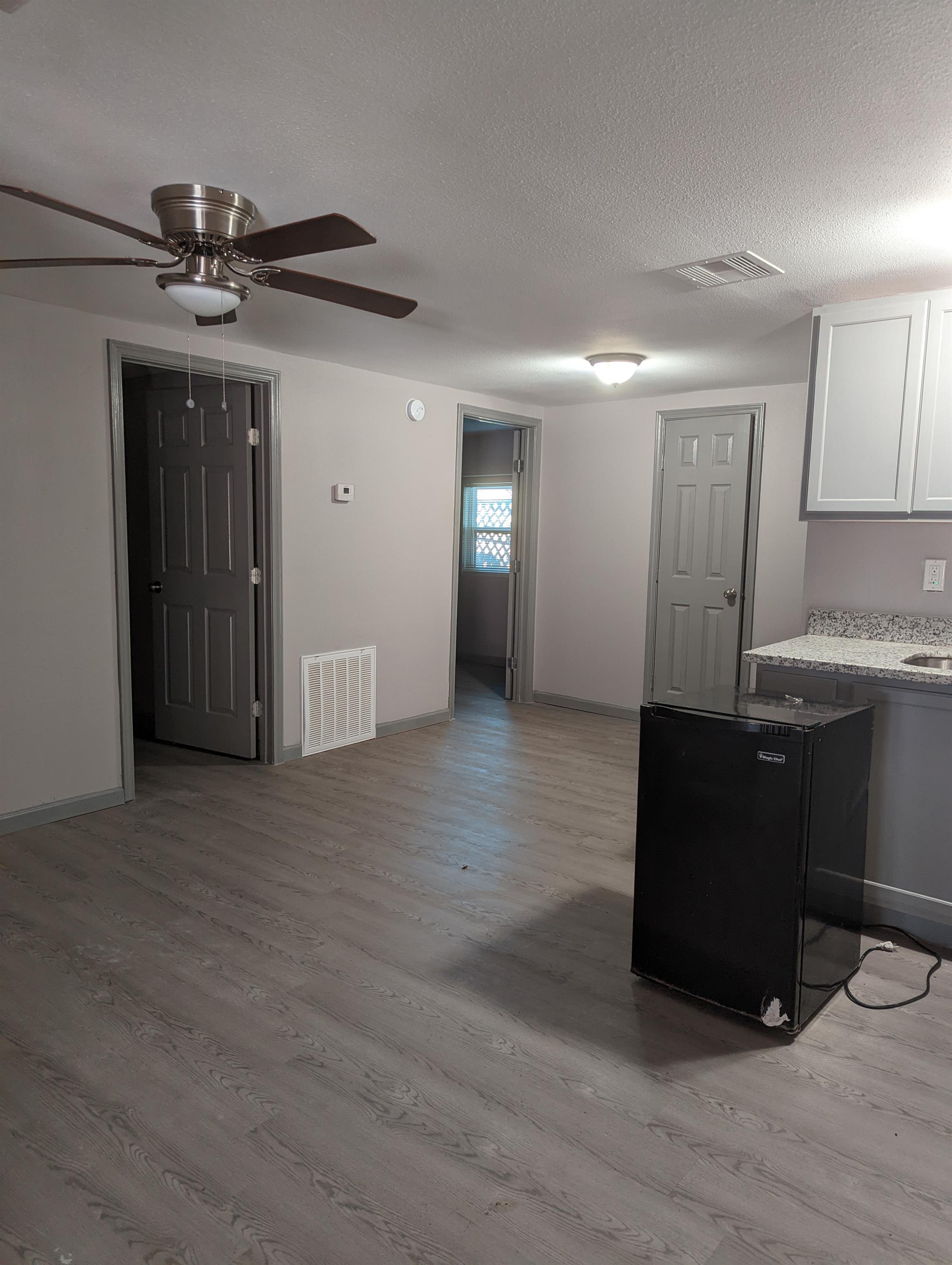 610 Ferry Road - 32